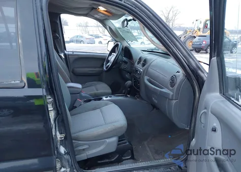 2005 Jeep Liberty Renegade from USA, damaged, VIN 1J4GL38K55W726769